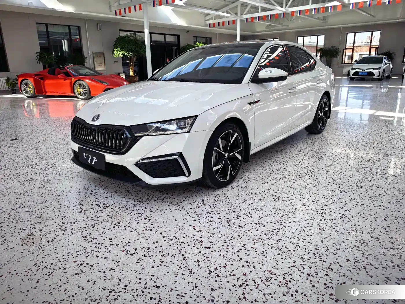 Skoda Octavia 2022 Белый из Китая, фото 2