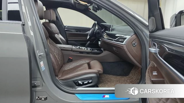 BMW 7 Series (G11) 2021 Серый из Кореи, фото 2
