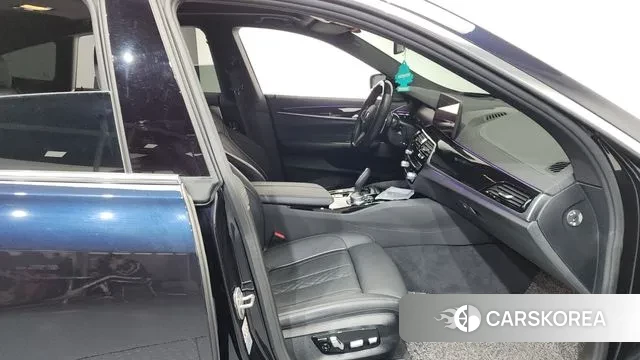 BMW 6 Series GT (G32) 2020 Черный из Кореи, фото 2