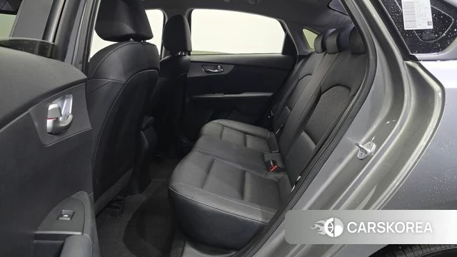 Kia The New K3 2nd generation 2022 Серый из Кореи, фото 2