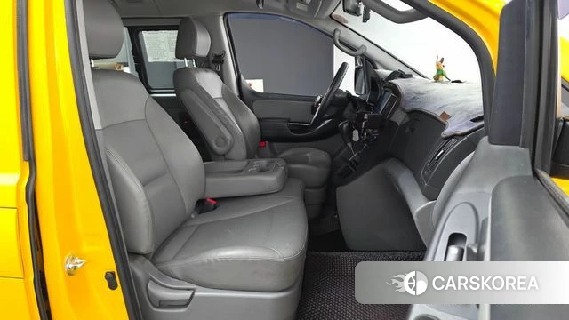 Hyundai The New Grand Starex 2018 Желтый из Кореи, фото 2