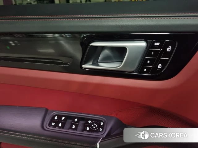 Porsche Cayenne (PO536) 2020 Черный из Кореи, фото 2