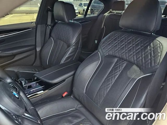 BMW 5 Series (G30) 2021 Черный из Кореи, фото 2