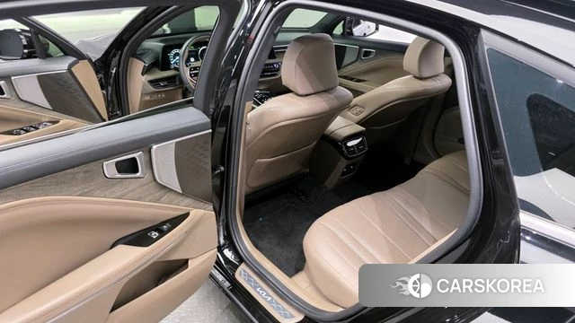 Kia K8 Hybrid 2023 Черный из Кореи, фото 2