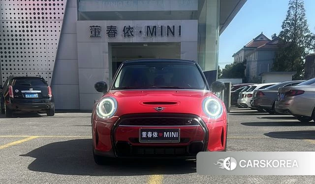 MINI MINI 2022 Красный из Китая, фото 2