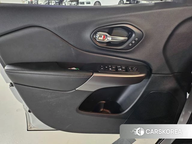 Jeep Cherokee (KL) 2022 Белый из Кореи, фото 2