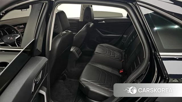 Volkswagen 7th Generation of Jetta 2024 Черный из Кореи, фото 2