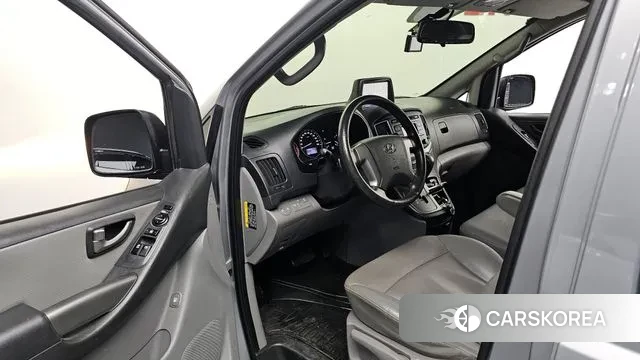 Hyundai The New Grand Starex 2018 Серебряный из Кореи, фото 2