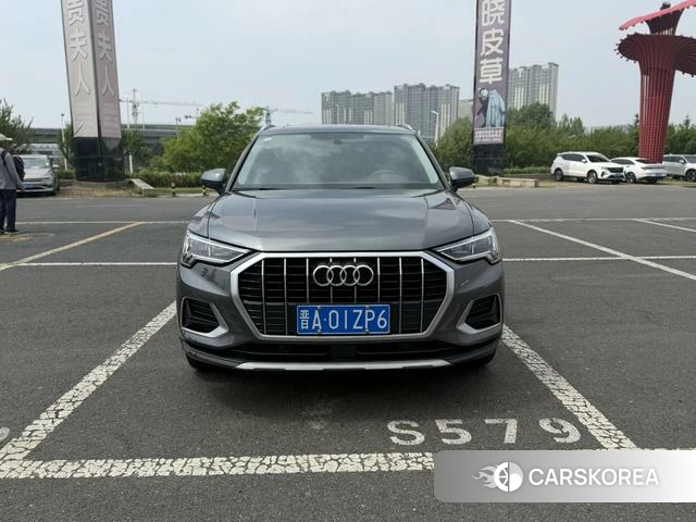 Audi Q3 2022 Темно-серый из Китая, фото 2