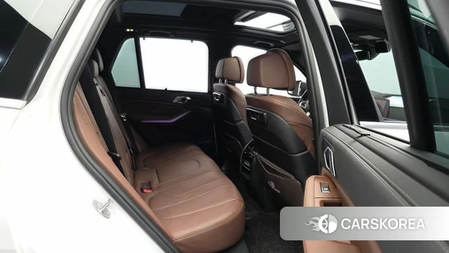 BMW X5 (G05) 2022 Белый из Кореи, фото 2