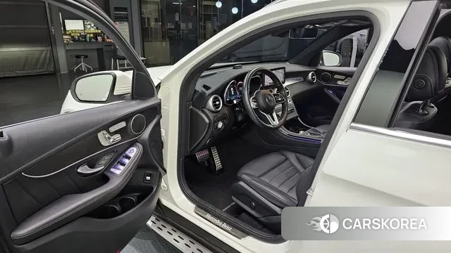 Mercedes-Benz GLC-Class X253 2022 Белый из Кореи, фото 2