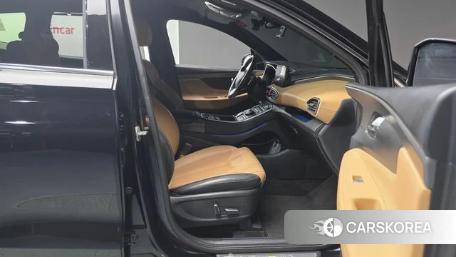 Hyundai The New Santa Fe 2022 Черный из Кореи, фото 2