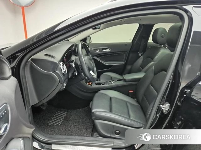 Mercedes-Benz GLA-Class X156 2018 Черный из Кореи, фото 2