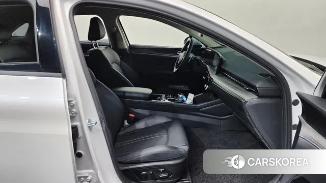 Kia The New K5 3rd generation 2024 Белый из Кореи, фото 2