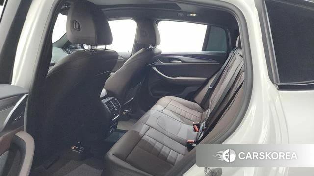 BMW X4 (G02) 2025 Белый из Кореи, фото 2