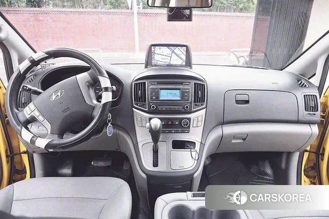 Hyundai The New Grand Starex 2019 Желтый из Кореи, фото 2