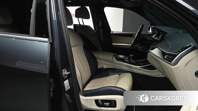 BMW X7 (G07) 2021 Серый из Кореи, фото 2
