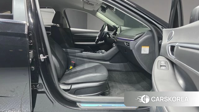 Hyundai Sonata Hybrid (DN8) 2023 Черный из Кореи, фото 2