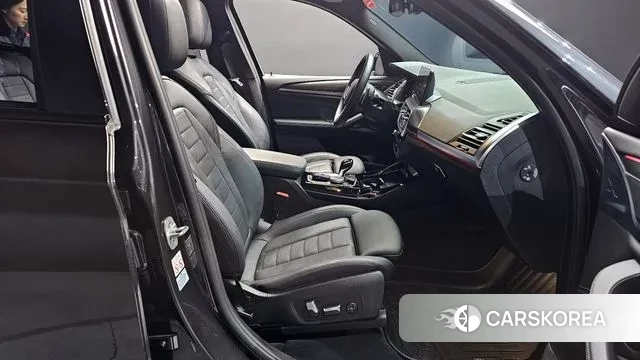 BMW X3 (G01) 2023 Серый из Кореи, фото 2