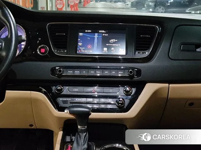 Kia The New Carnival 2018 Черный из Кореи, фото 2