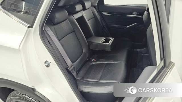 Kia Seltos 2022 Белый из Кореи, фото 2