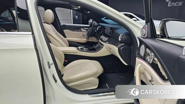 Mercedes-Benz E-Class W213 2019 Белый из Кореи, фото 2