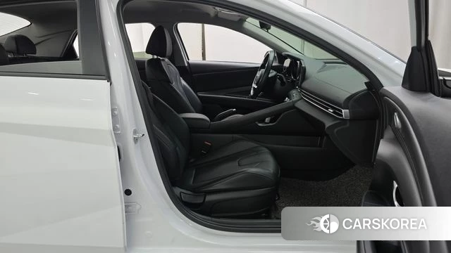 Hyundai Avante (CN7) 2021 Белый из Кореи, фото 2