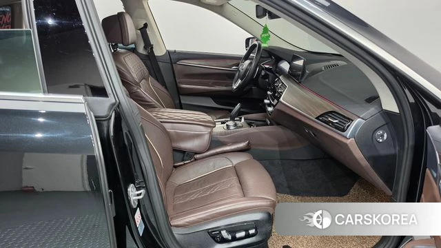 BMW 6 Series GT (G32) 2019 Черный из Кореи, фото 2