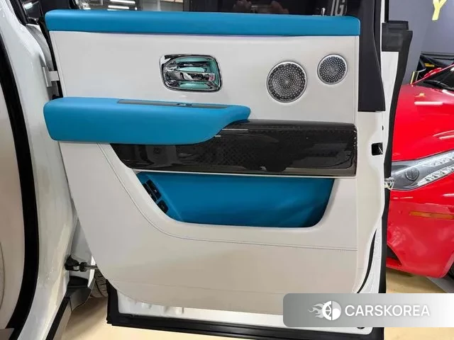 Rolls-Royce Cullinan 2022 Белый из Кореи, фото 2