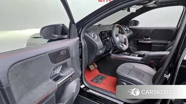 Mercedes-Benz GLA - Class H247 2022 Черный из Кореи, фото 2