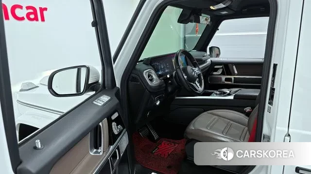 Mercedes-Benz G-Class W463b 2022 Белый из Кореи, фото 2