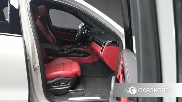 Porsche Cayenne (PO536) 2023 Серебристо-серый из Кореи, фото 2