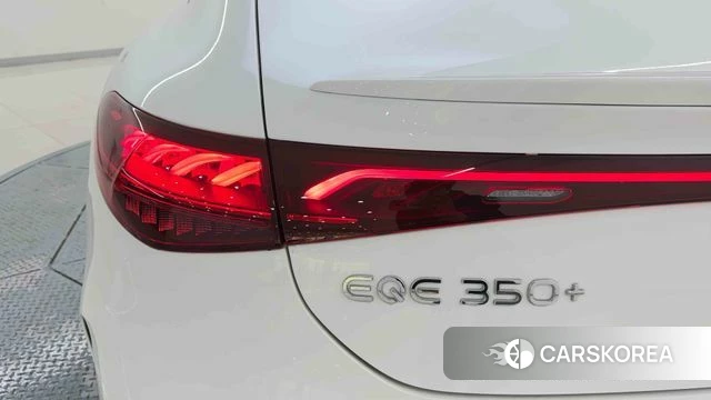 Mercedes-Benz EQE V295 2024 Белый из Кореи, фото 2