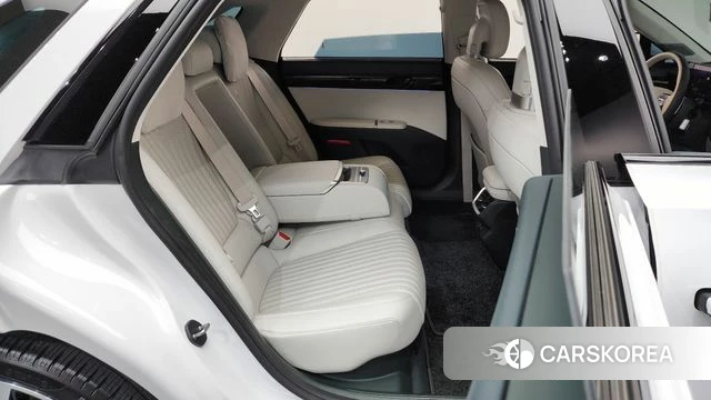Hyundai Grandeur Hybrid (GN7) 2024 Белый из Кореи, фото 2