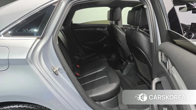 Audi New A3 2018 Серебряный из Кореи, фото 2