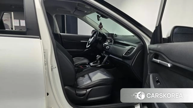 Kia Seltos 2022 Белый из Кореи, фото 2