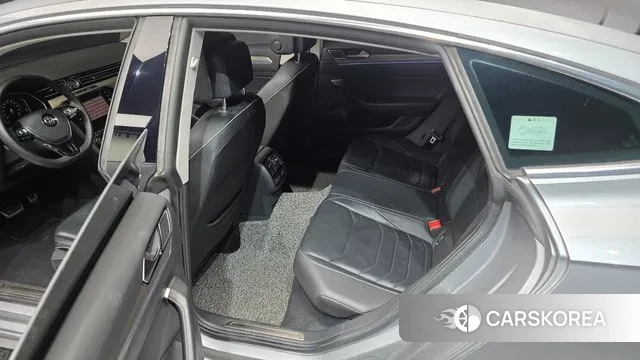 Volkswagen Arteon 2020 Серебряный из Кореи, фото 2