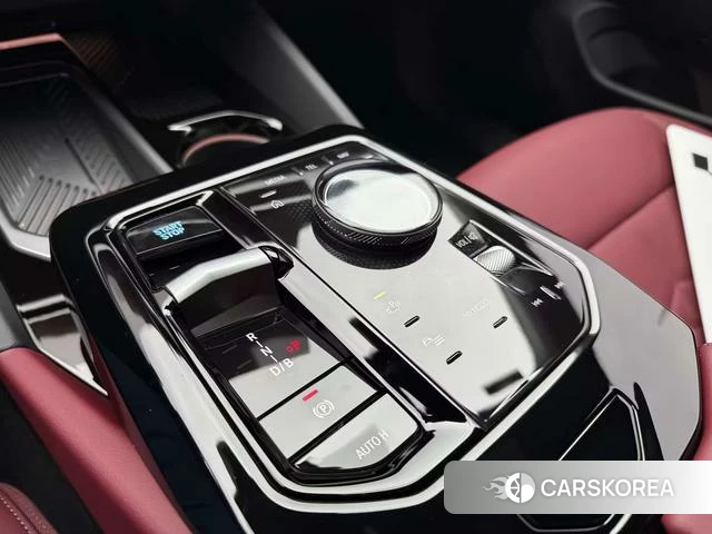 BMW i5 2025 Черный из Китая, фото 2