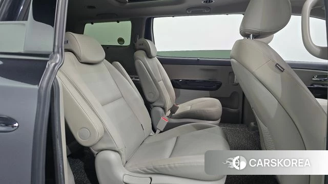Kia The New Carnival 2018 Черный из Кореи, фото 2