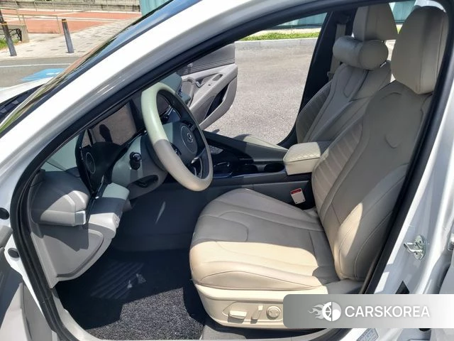Hyundai Avante Hybrid (CN7) 2022 Белый из Кореи, фото 2
