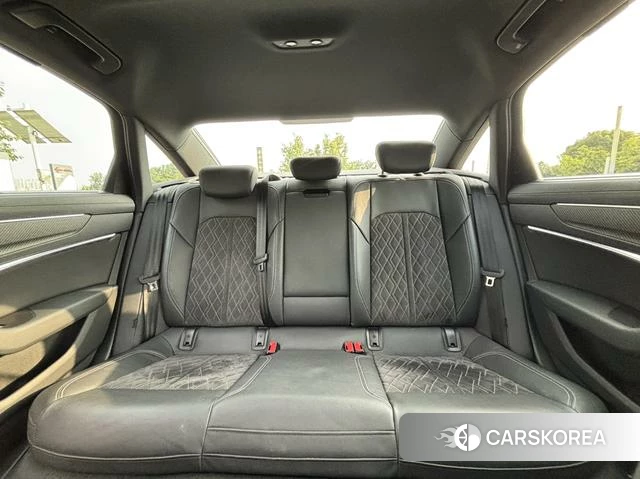 Audi S6 2022 Черный из Китая, фото 2