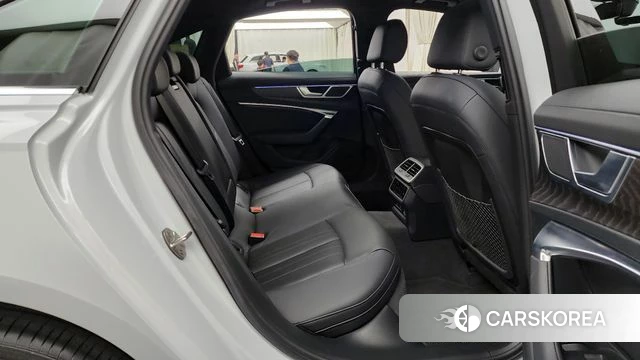 Audi A6 (C8) 2023 Белый из Кореи, фото 2