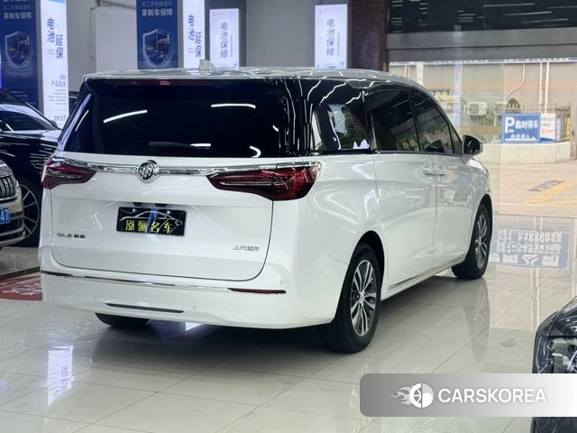 Buick GL8 2024 Белый из Китая, фото 2