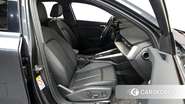 Audi A3 (8Y) 2022 Серый из Кореи, фото 2