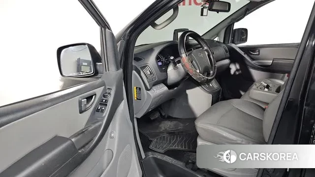 Hyundai The New Grand Starex 2018 Черный из Кореи, фото 2