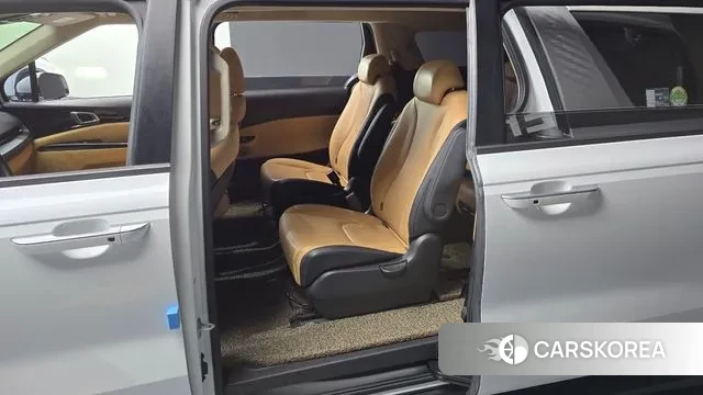 Kia Carnival 4th generation 2022 Белый из Кореи, фото 2