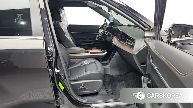 Ssangyong The New Torres 2024 Черный из Кореи, фото 2