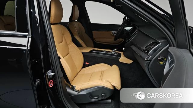 Volvo XC90 second Generation 2024 Черный из Кореи, фото 2