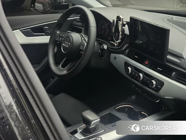Audi A4L 2024 Черный из Китая, фото 2