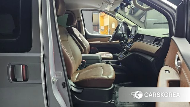 Hyundai The New Grand Starex 2019 Серебряный из Кореи, фото 2